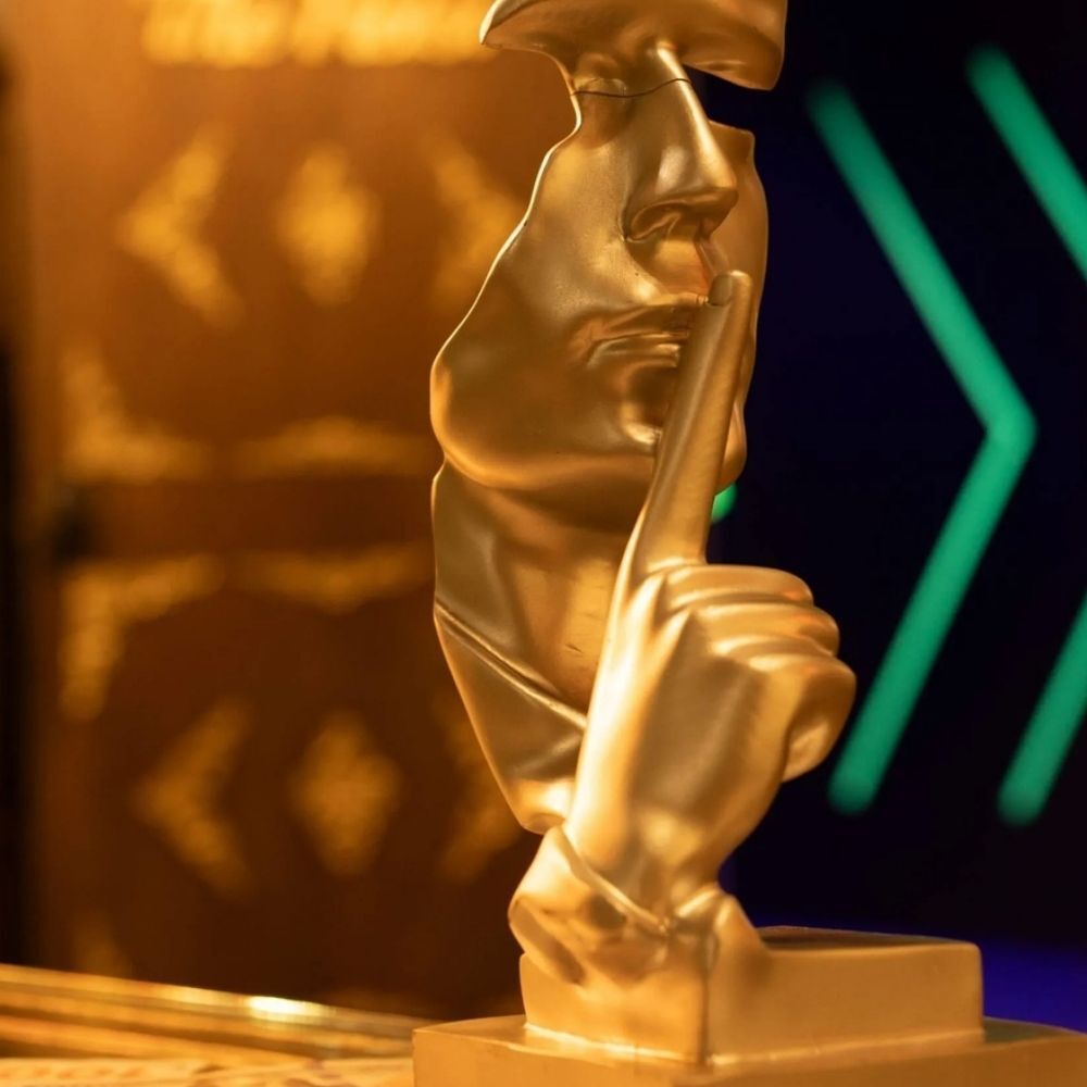 Nordic Silence Is Golden Thinker Statue